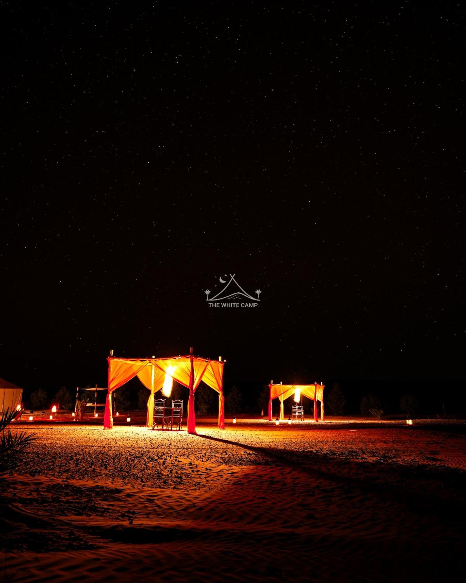 The White Camp - Your Merzouga Luxury Desert Camp & Erg Chebbi Dunes Camel Riding Kültér fotó