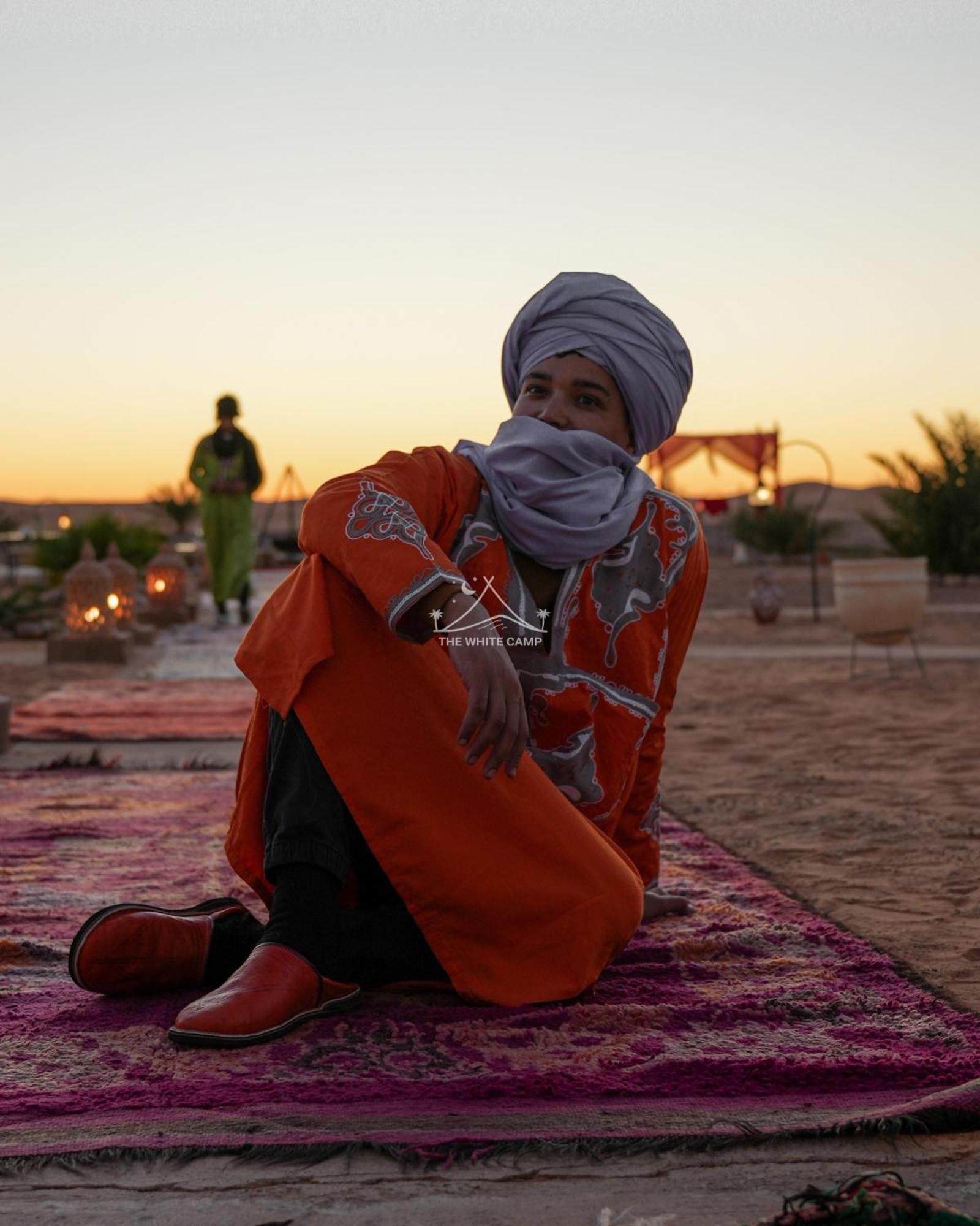 The White Camp - Your Merzouga Luxury Desert Camp & Erg Chebbi Dunes Camel Riding Kültér fotó